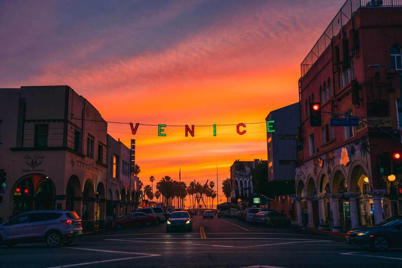 Сasa de vacaciones Chic Venice Steps From The Canals &